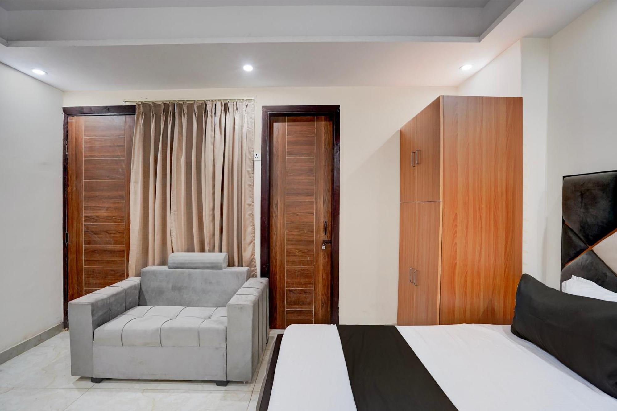 Hotel O R.N Residency Hotel Ghaziabad Zewnętrze zdjęcie