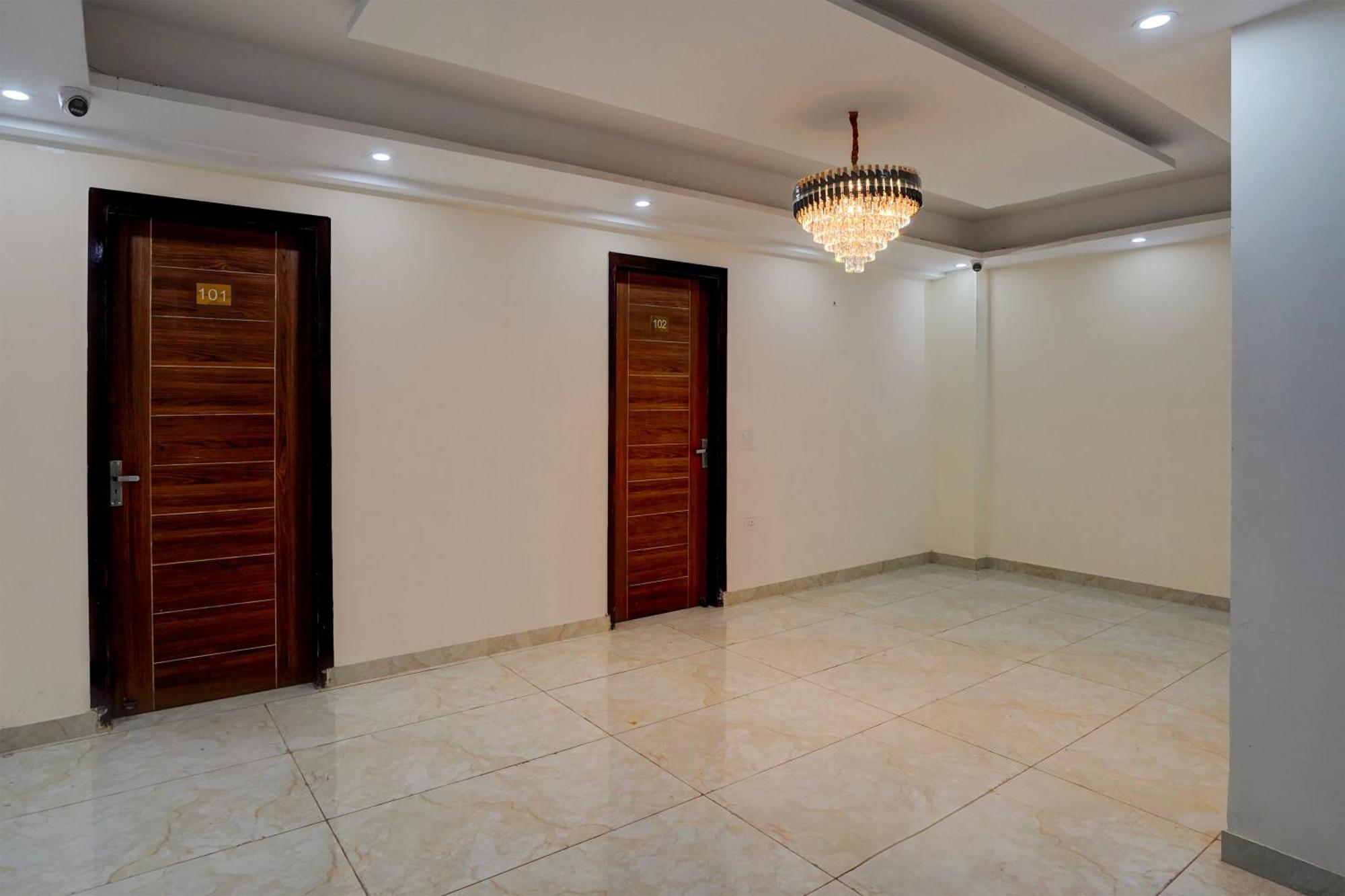 Hotel O R.N Residency Hotel Ghaziabad Zewnętrze zdjęcie